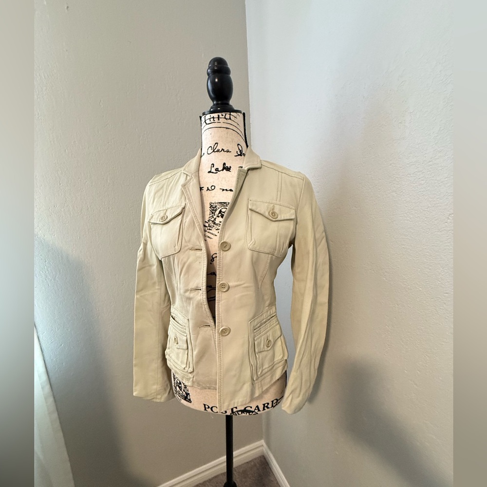 Theory Cream Utility Jacket with Tailored Silhouette